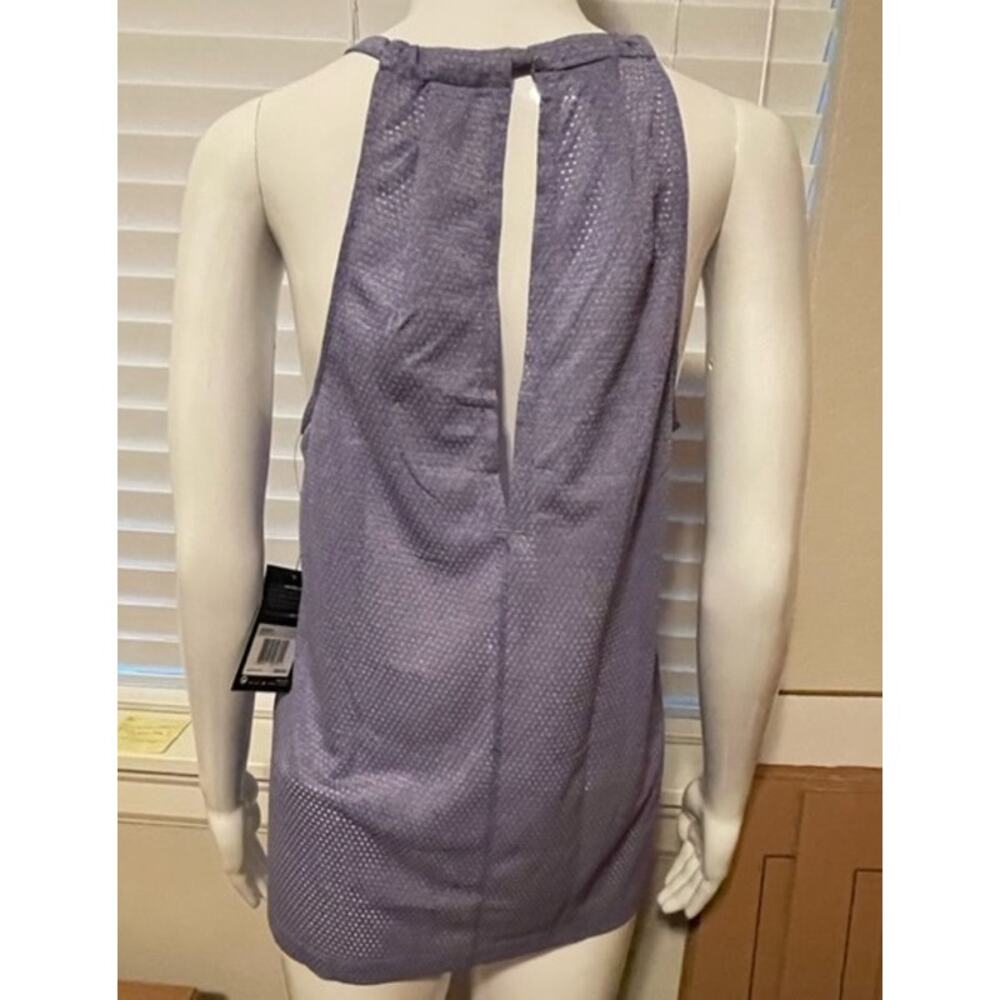Nike Women's Breathe Dri-Fit Tank Top, X-Small, NWT, Retail $55 - Picture 3 of 3